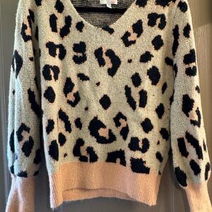 Gianni Bini Black and Cream Leopard V-Neck Sweater
